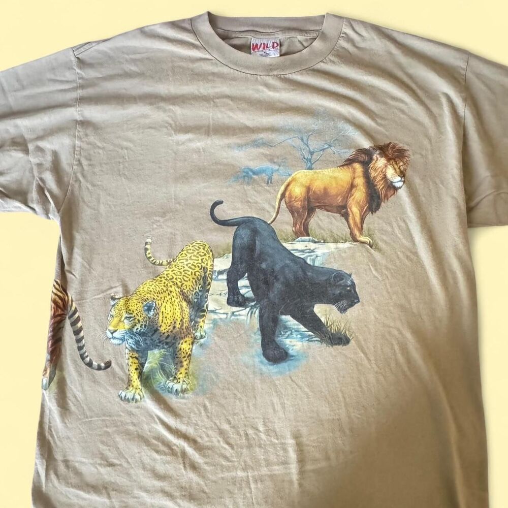 Vintage-american Men's Tan and Brown T-shirt